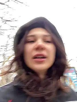 QuitieLia online show from January 20, 2025, 9:13 am