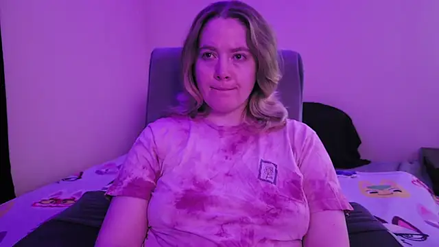 InternetFairy XO online show from October 31, 2025, 6:25 am