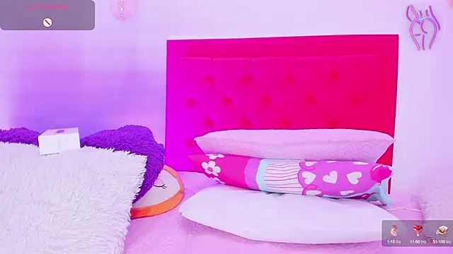 Snapshot of Sofia_Girl_ chatting on December 30, 2024, 8:21 am Sofia Girl online show from December 30, 2024, 8:21 am