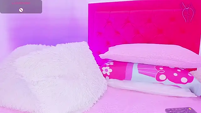 Snapshot of Sofia_Girl_ chatting on December 31, 2024, 8:26 am Sofia Girl online show from December 31, 2024, 8:26 am