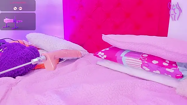 Snapshot of Sofia_Girl_ chatting on January 22, 2025, 7:35 am Sofia Girl online show from January 22, 2025, 7:35 am