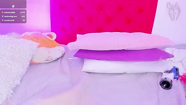 Snapshot of Sofia_Girl_ chatting on March 21, 2025, 11:22 am Sofia Girl online show from March 21, 2025, 11:22 am