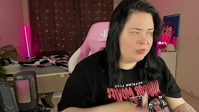 Akemi BBW online show from September 21, 2025, 4:19 pm