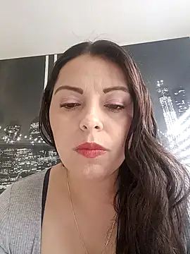 seherlatin online show from March 11, 2025, 6:41 pm