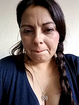 seherlatin online show from March 17, 2025, 10:06 pm