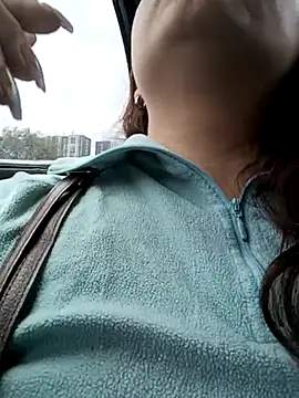 seherlatin online show from October 5, 2025, 4:38 pm