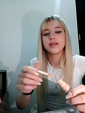 eva-2023 online show from March 23, 2025, 2:37 am