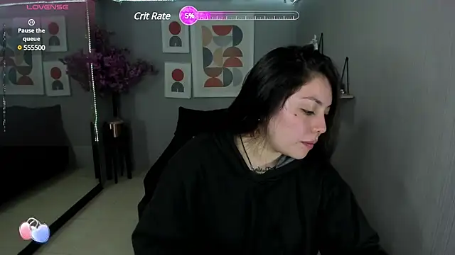 Isa reel online show from March 14, 2025, 1:02 pm