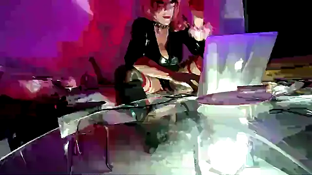 Snapshot of CharlotteVixxens chatting on December 5, 2024, 10:34 pm CharlotteVixxens online show from December 5, 2024, 10:34 pm