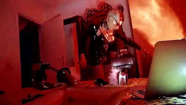 Snapshot of CharlotteVixxens chatting on December 1, 2025, 12:37 am CharlotteVixxens online show from December 1, 2025, 12:37 am