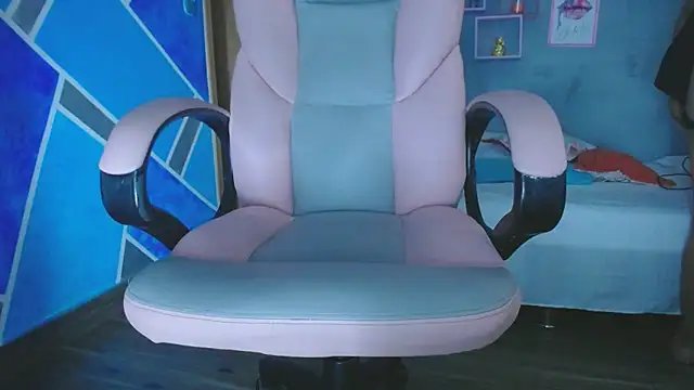 MeganMilF2 online show from February 9, 2025, 10:11 pm