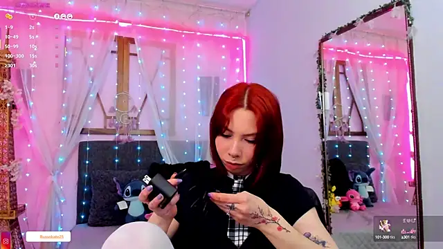 laura olssen online show from September 26, 2025, 12:31 pm