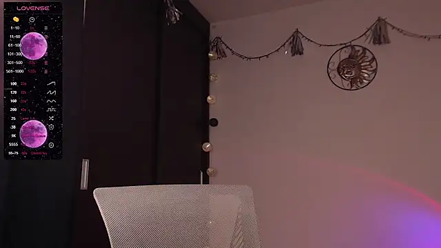 CherryBlossom    online show from March 23, 2025, 3:54 am