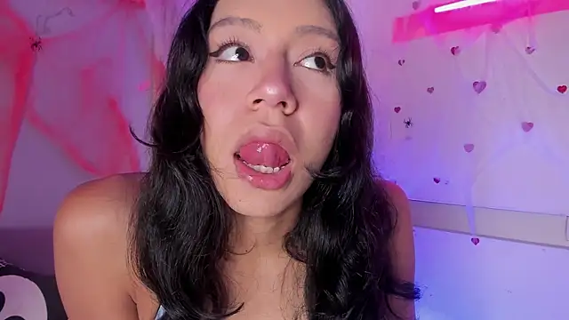 AdammClark1 online show from October 27, 2025, 9:08 pm