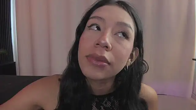 AdammClark1 online show from November 18, 2025, 9:41 pm