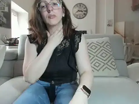 Snapshot of prunelle_sexy chatting on November 14, 2025, 10:58 am prunelle sexy online show from November 14, 2025, 10:58 am