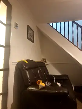 Snapshot of iang6348 chatting on December 7, 2024, 6:32 am iang6348 online show from December 7, 2024, 6:32 am