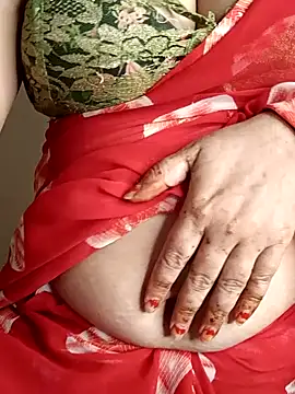 Snapshot of Love-priya chatting on February 5, 2025, 5:09 pm Love-priya online show from February 5, 2025, 5:09 pm