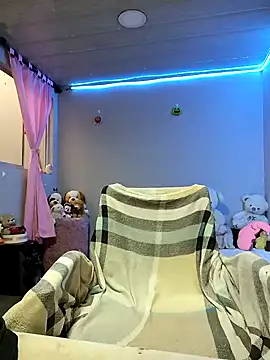 KATYGONZALEZ online show from December 24, 2024, 9:11 pm