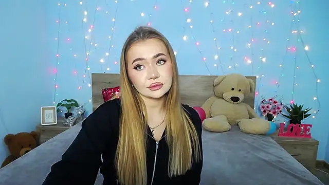 Snapshot of StacyYellig chatting on January 14, 2025, 11:05 pm StacyYellig online show from January 14, 2025, 11:05 pm