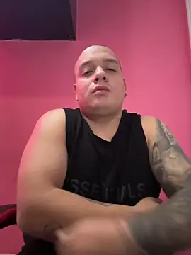 Snapshot of randall_maddox chatting on February 17, 2025, 4:15 pm randall maddox online show from February 17, 2025, 4:15 pm