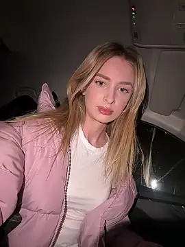 EvieEvans online show from January 17, 2025, 8:33 pm