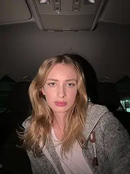 EvieEvans online show from February 23, 2025, 6:23 pm