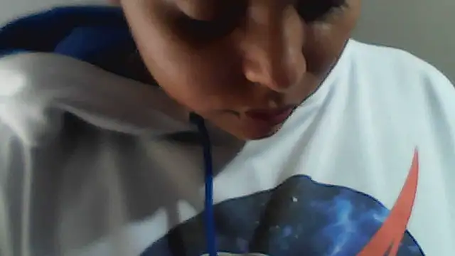 stefanie010 online show from November 13, 2025, 5:23 pm