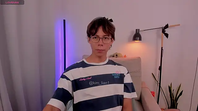 Snapshot of kim_lian21 chatting on October 28, 2025, 9:57 am kim lian21 online show from October 28, 2025, 9:57 am