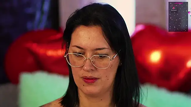 Snapshot of isaibanez chatting on February 15, 2025, 3:50 pm isaibanez online show from February 15, 2025, 3:50 pm