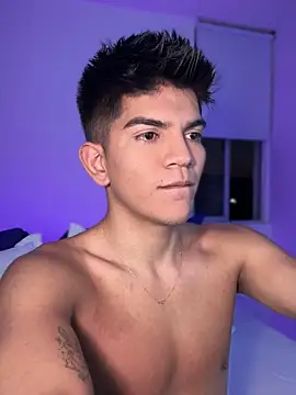 santiago 01 online show from January 17, 2025, 11:29 pm