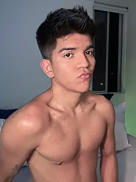 santiago 01 online show from February 2, 2025, 4:26 am