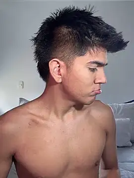 santiago 01 online show from February 23, 2025, 2:14 pm