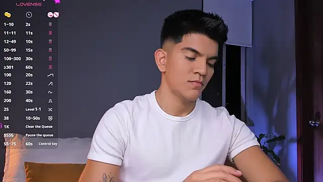 santiago 01 online show from September 12, 2025, 12:33 am