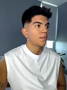 santiago 01 online show from September 20, 2025, 7:37 pm