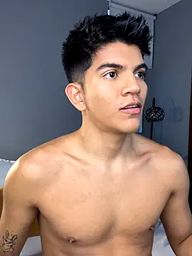 santiago 01 online show from October 1, 2025, 10:49 pm