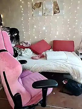 DenisHailey online show from February 11, 2025, 12:05 pm