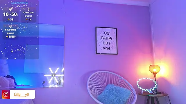 LillyDolls23 online show from February 4, 2025, 1:27 pm