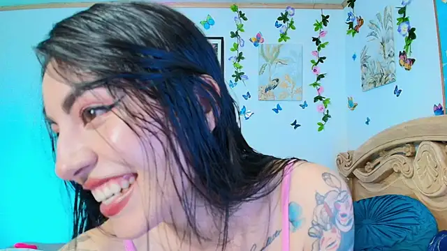 Teresa Moon  online show from October 10, 2025, 8:19 pm