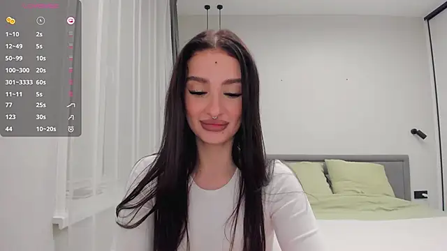 xxnadya online show from November 19, 2025, 1:44 pm