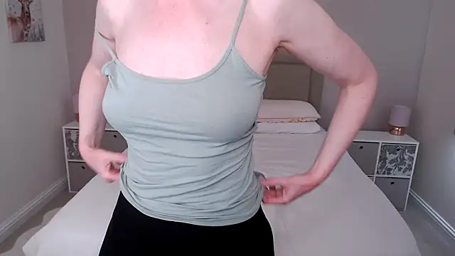 Snapshot of British_Goddess_Anna chatting on January 28, 2025, 12:00 pm British Goddess Anna online show from January 28, 2025, 12:00 pm