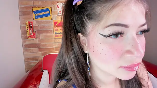 miss  pamela online show from October 3, 2025, 11:07 am