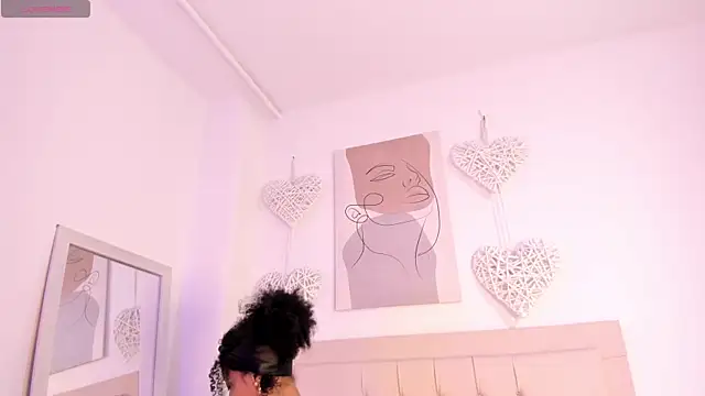Snapshot of daiana_curly chatting on February 3, 2025, 1:30 pm daiana curly online show from February 3, 2025, 1:30 pm