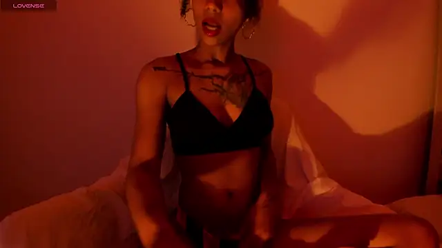 Snapshot of daiana_curly chatting on February 4, 2025, 4:50 pm daiana curly online show from February 4, 2025, 4:50 pm