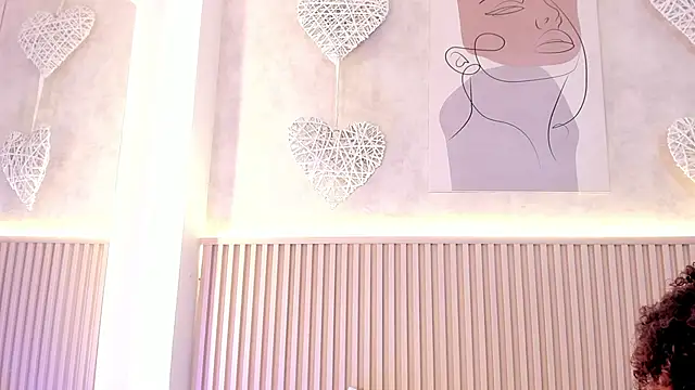 Snapshot of daiana_curly chatting on September 17, 2025, 7:04 pm daiana curly online show from September 17, 2025, 7:04 pm