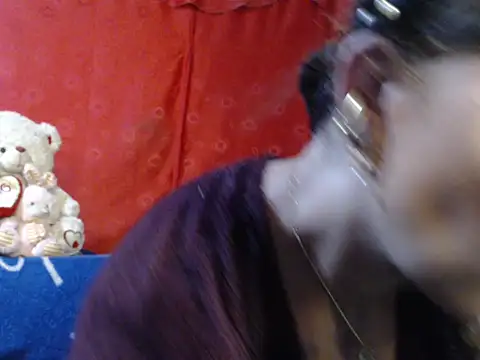 Snapshot of hottieperla chatting on December 20, 2024, 8:34 pm hottieperla online show from December 20, 2024, 8:34 pm