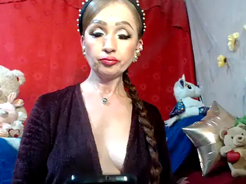 Snapshot of hottieperla chatting on January 8, 2025, 8:18 pm hottieperla online show from January 8, 2025, 8:18 pm