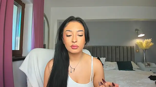 Snapshot of Awesome_Jolie chatting on October 29, 2025, 10:17 am Awesome Jolie online show from October 29, 2025, 10:17 am