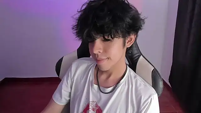 Alan26  online show from January 18, 2025, 2:03 am