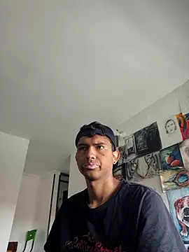 xrobXstax online show from October 2, 2025, 2:24 pm